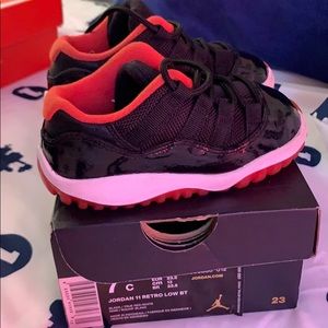 Jordan 11 Retro Low Breds